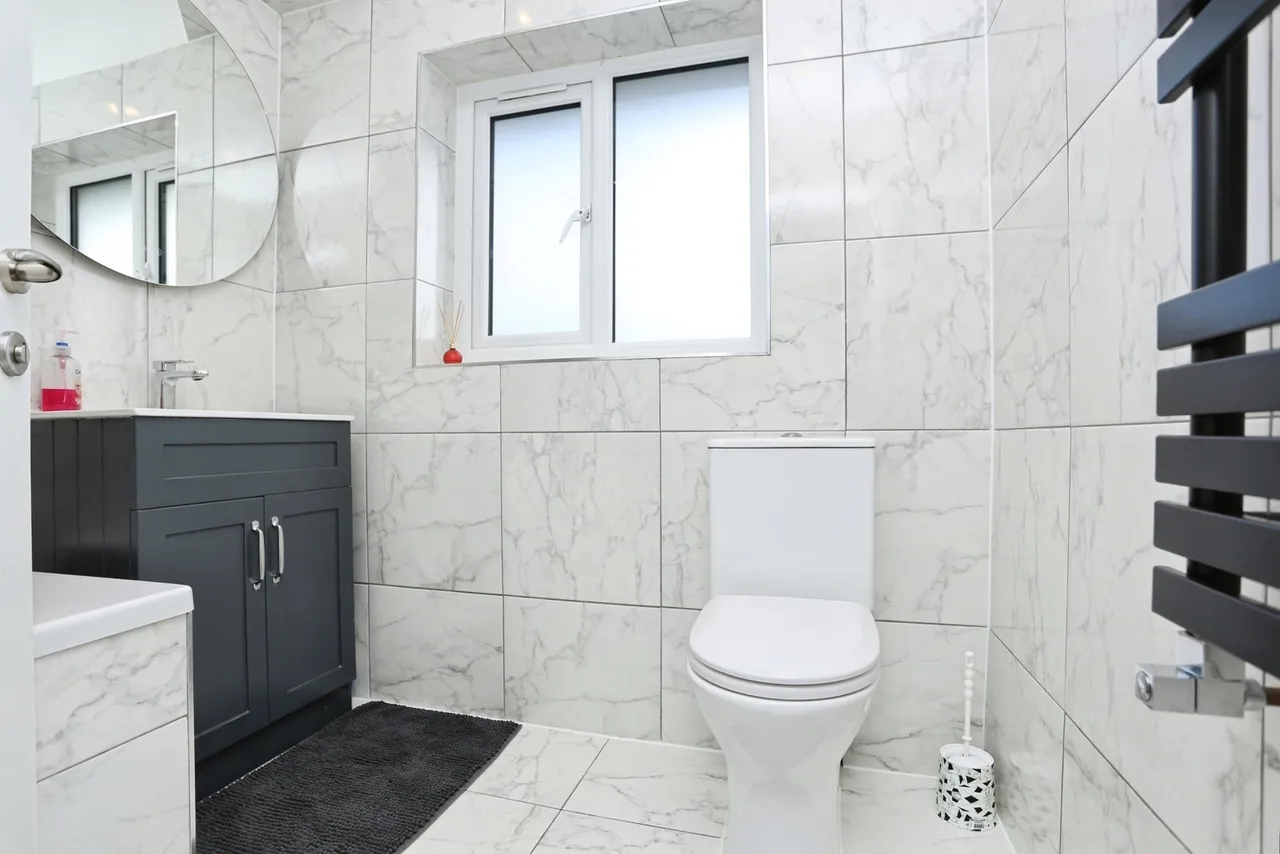 Dunley Drive, New Addington, Surrey, CR0, photo 6