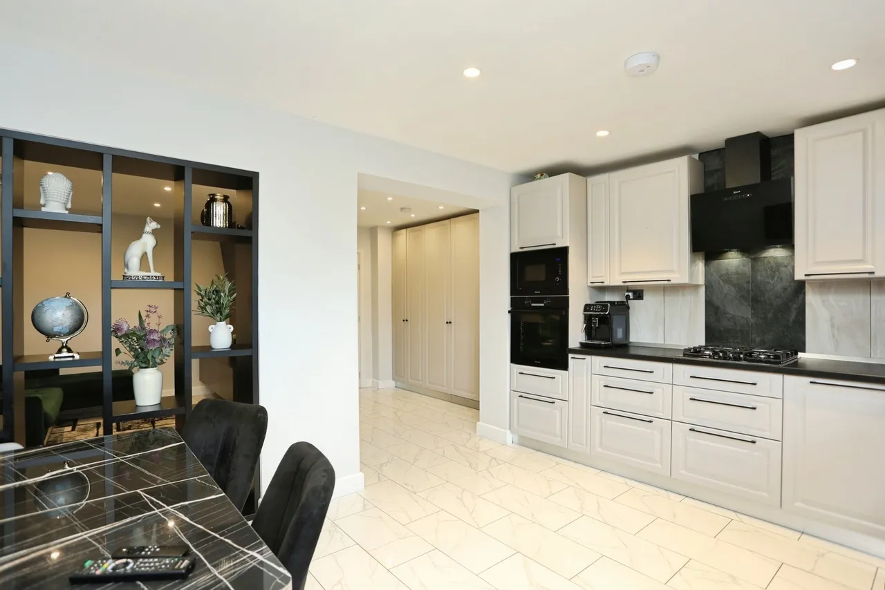 Dunley Drive, New Addington, Surrey, CR0, photo 4