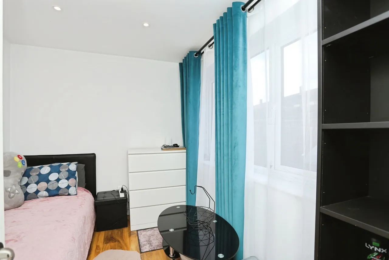 Dunley Drive, New Addington, Surrey, CR0, photo 10