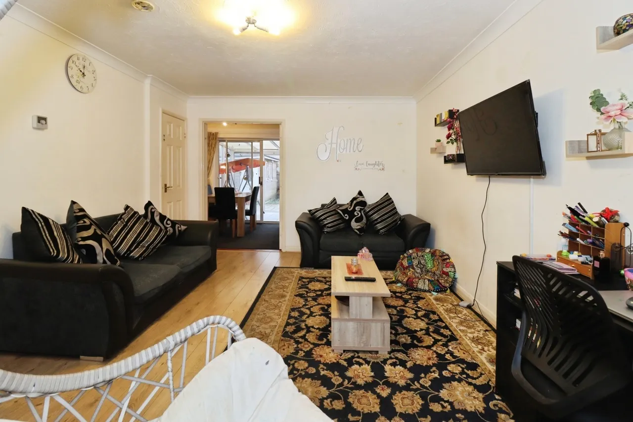 Wheatfield Drive, Bradley Stoke, Bristol, Gloucestershire, BS32, photo 5