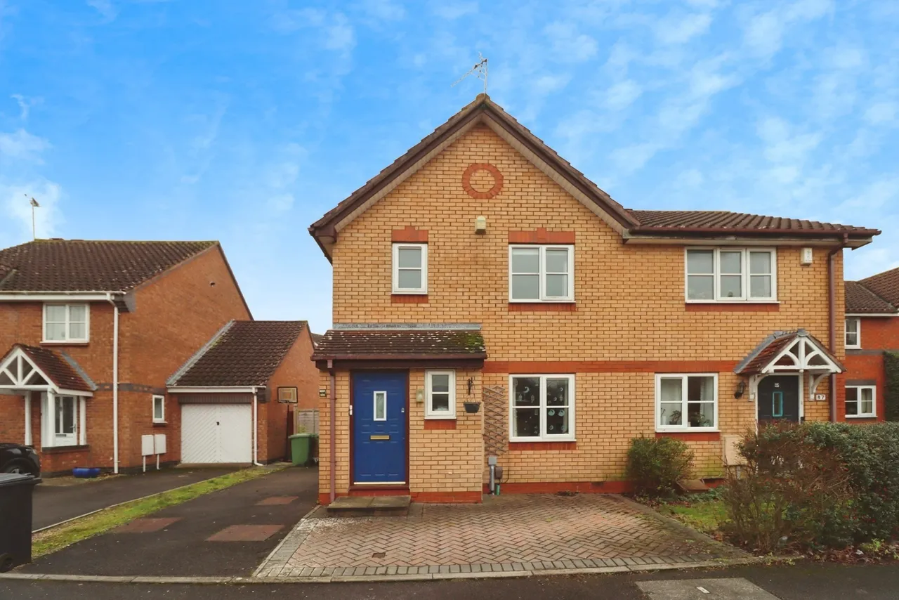 3 bed house for sale — Wheatfield Drive, Bradley Stoke, Bristol, Gloucestershire, BS32