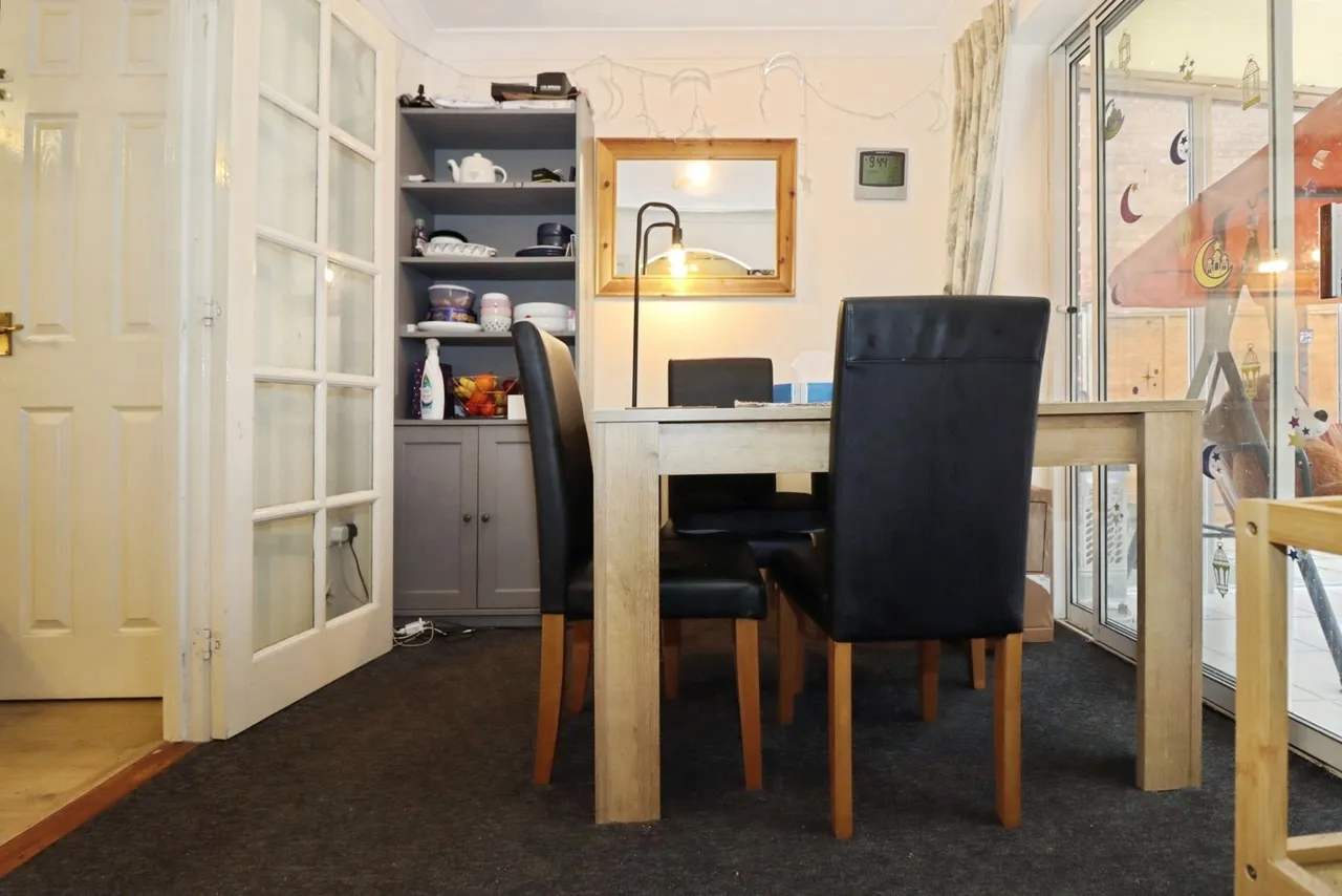 Wheatfield Drive, Bradley Stoke, Bristol, Gloucestershire, BS32, photo 10