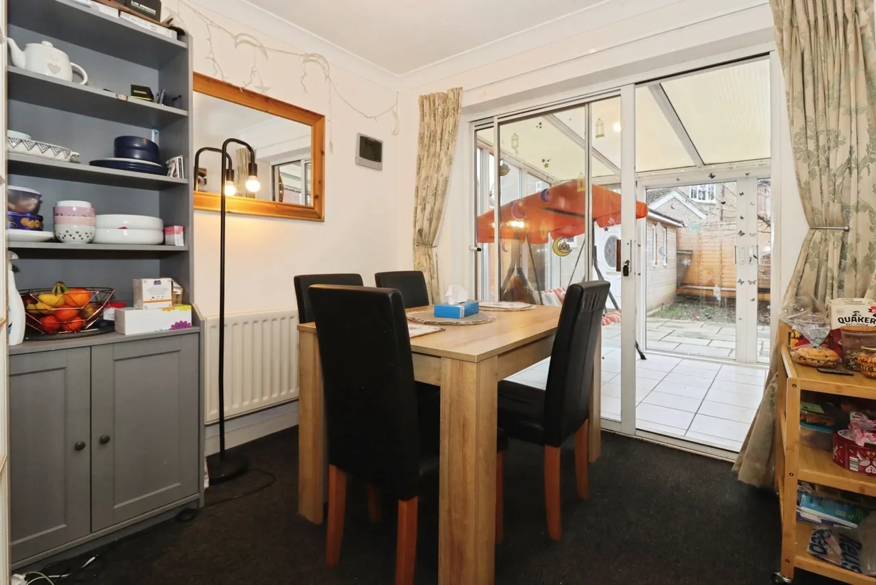 Wheatfield Drive, Bradley Stoke, Bristol, Gloucestershire, BS32, photo 3