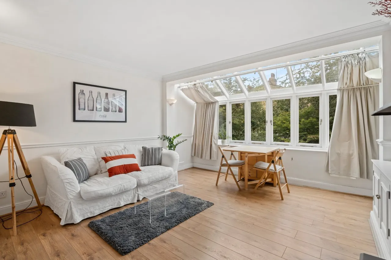 Wandsworth Bridge Road, London, SW6, photo 6