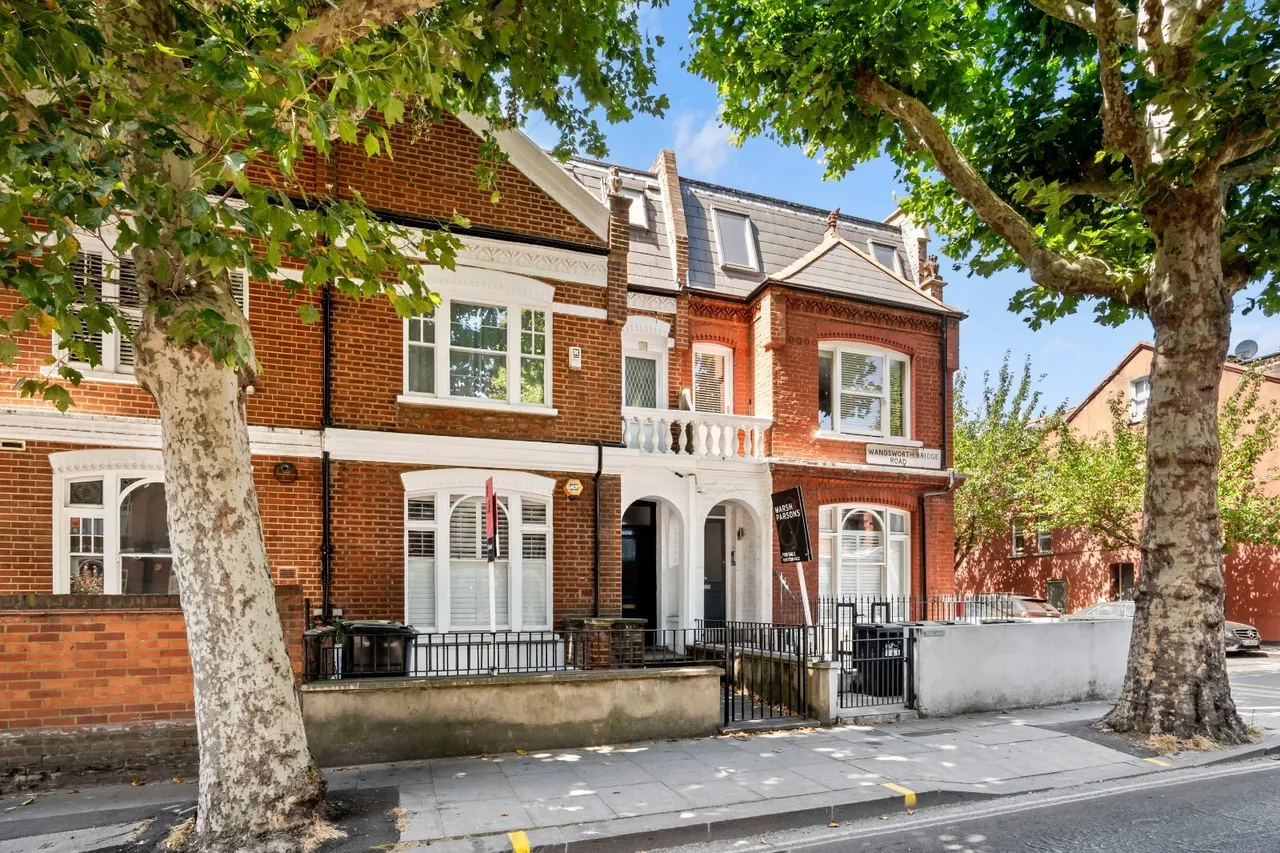 Wandsworth Bridge Road, London, SW6, photo 10