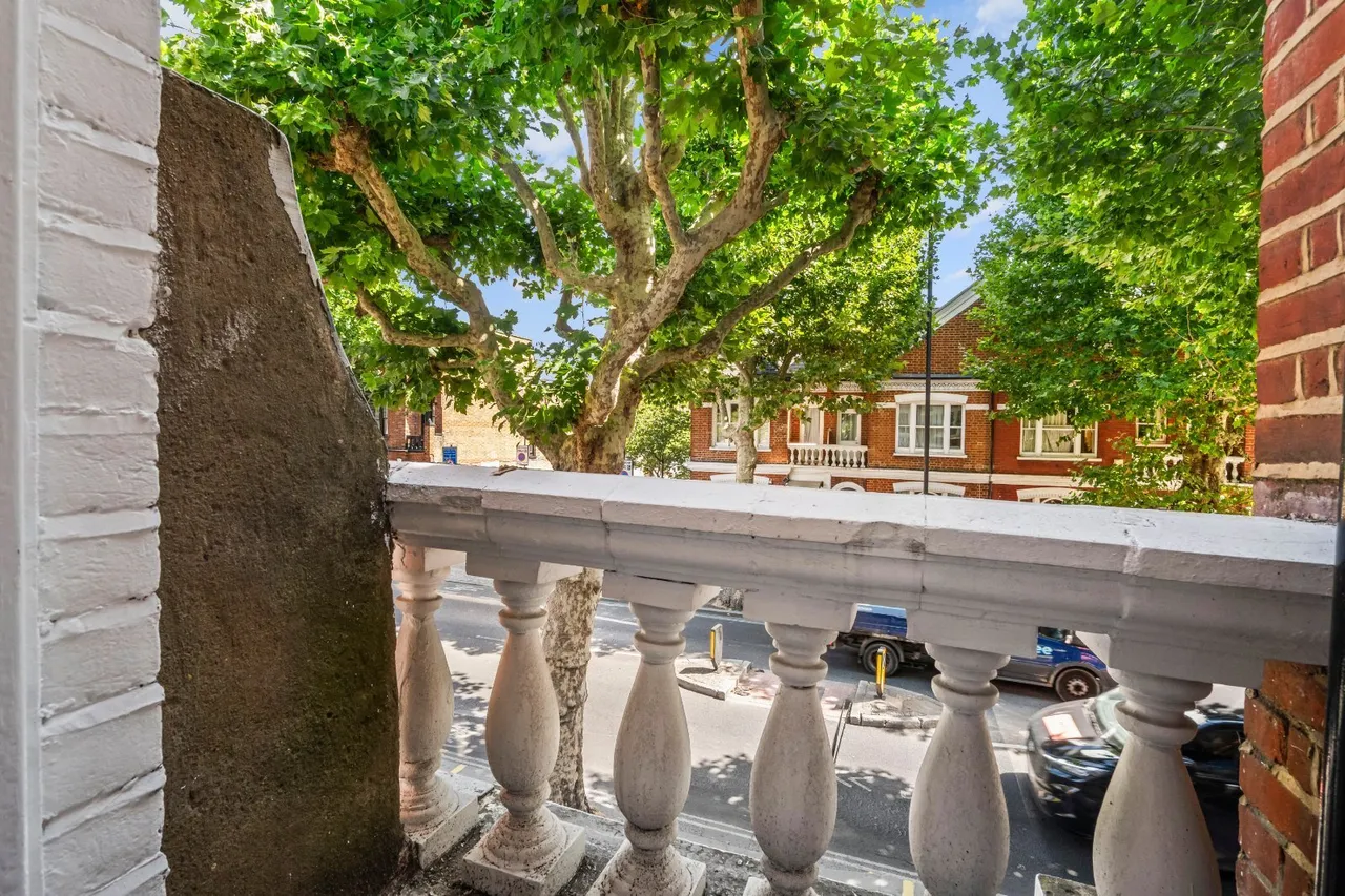 Wandsworth Bridge Road, London, SW6, photo 7