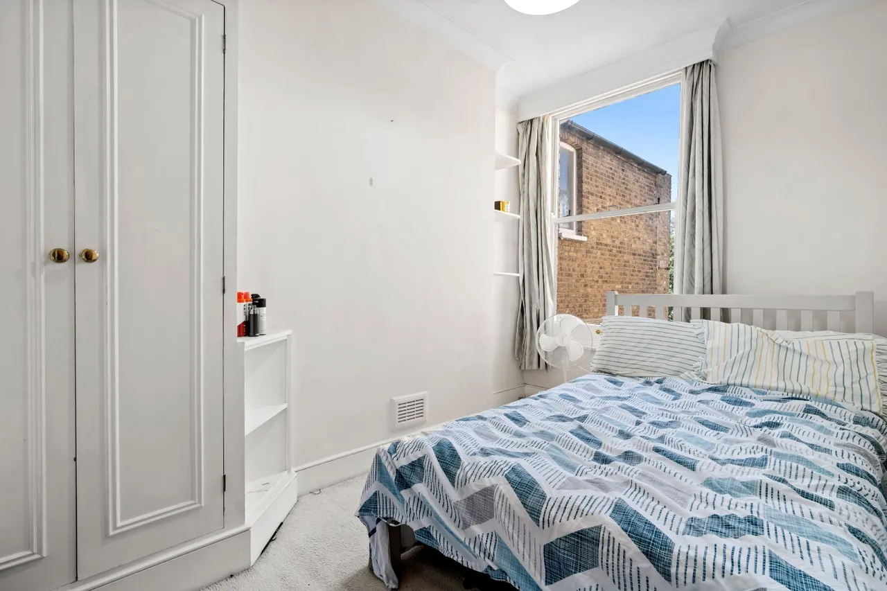 Wandsworth Bridge Road, London, SW6, photo 9