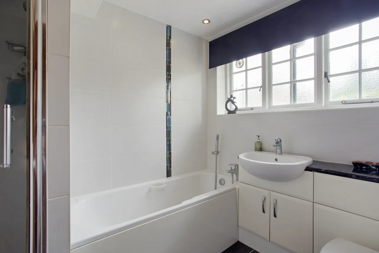 High Street, Kimpton, SG4, photo 8