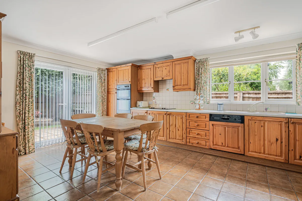 Willow Court, Wendlebury, photo 2