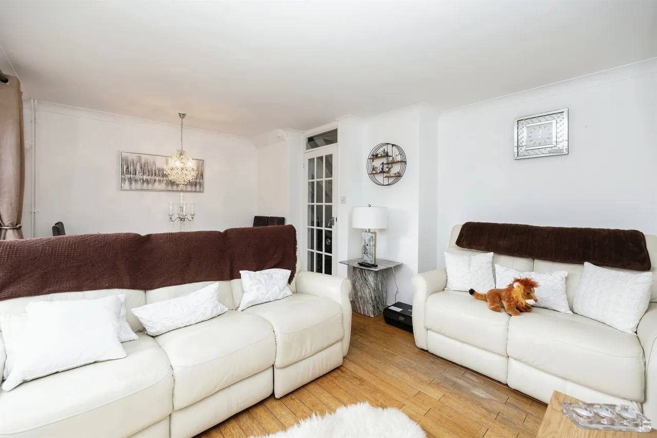 Court Hill, Littlebourne, CT3, photo 2