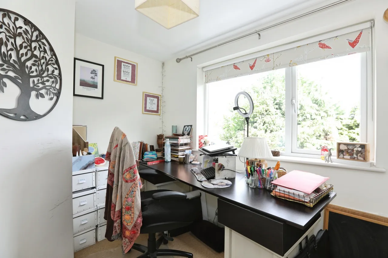 Park Crescent, Forest Row, RH18, photo 13