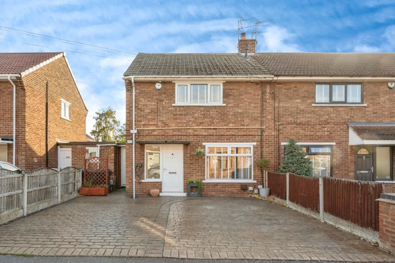 2 bed house for sale — Acacia Road, Doncaster, South Yorkshire, DN4