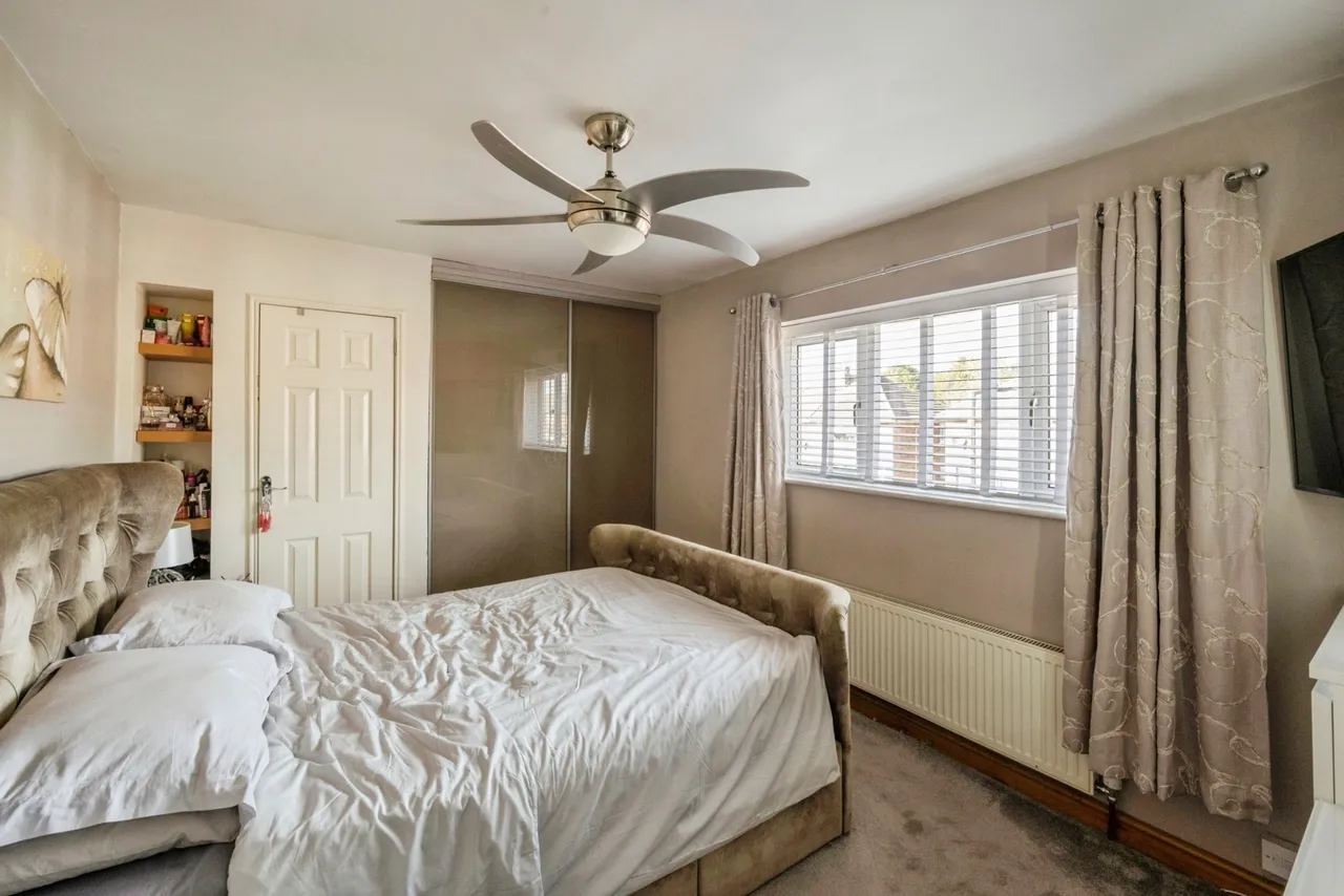 Acacia Road, Doncaster, South Yorkshire, DN4, photo 15