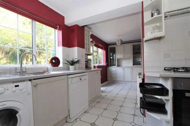Whittingehame Gardens, Brighton BN1 6PU, photo 4