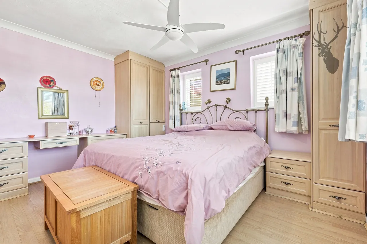Blackacre Road, Theydon Bois, CM16, photo 19