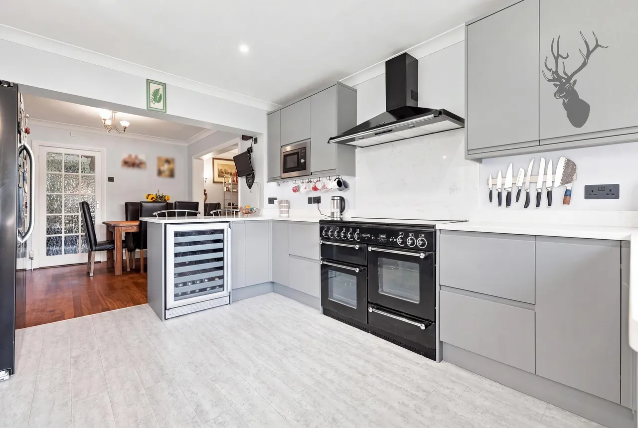 Blackacre Road, Theydon Bois, CM16, photo 7