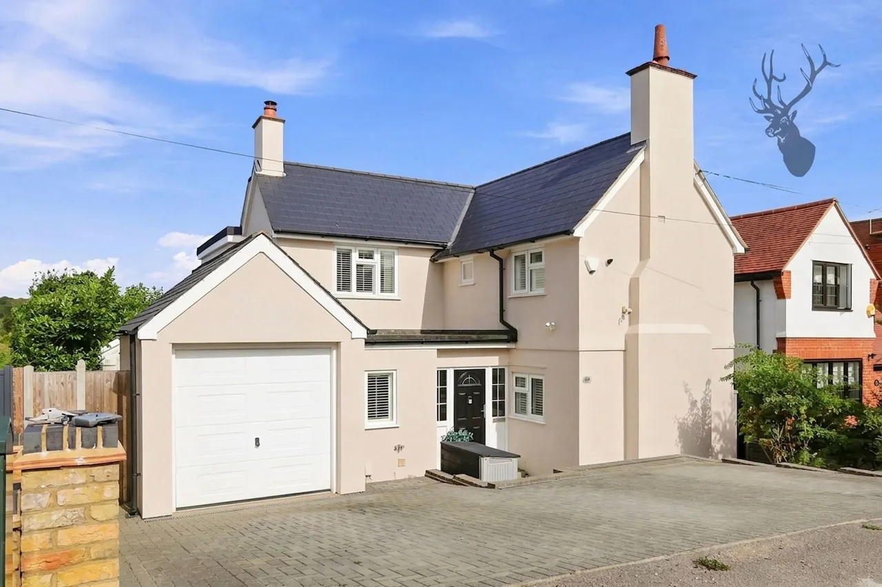 Blackacre Road, Theydon Bois, CM16, photo 30