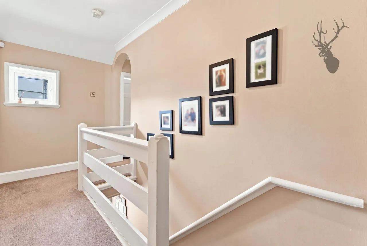 Blackacre Road, Theydon Bois, CM16, photo 14