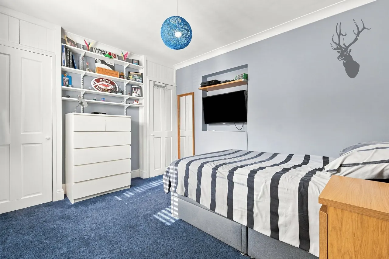 Blackacre Road, Theydon Bois, CM16, photo 15