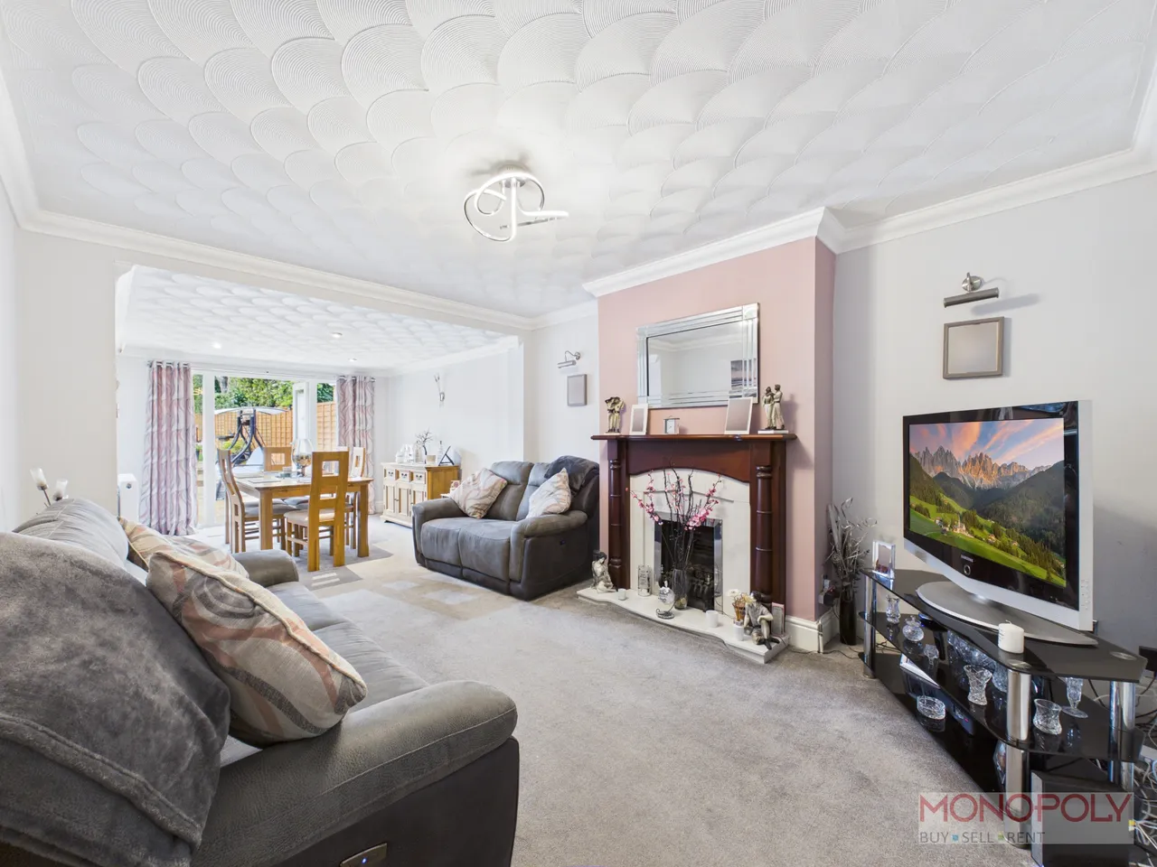 Park Avenue, Wrexham, LL12, photo 2