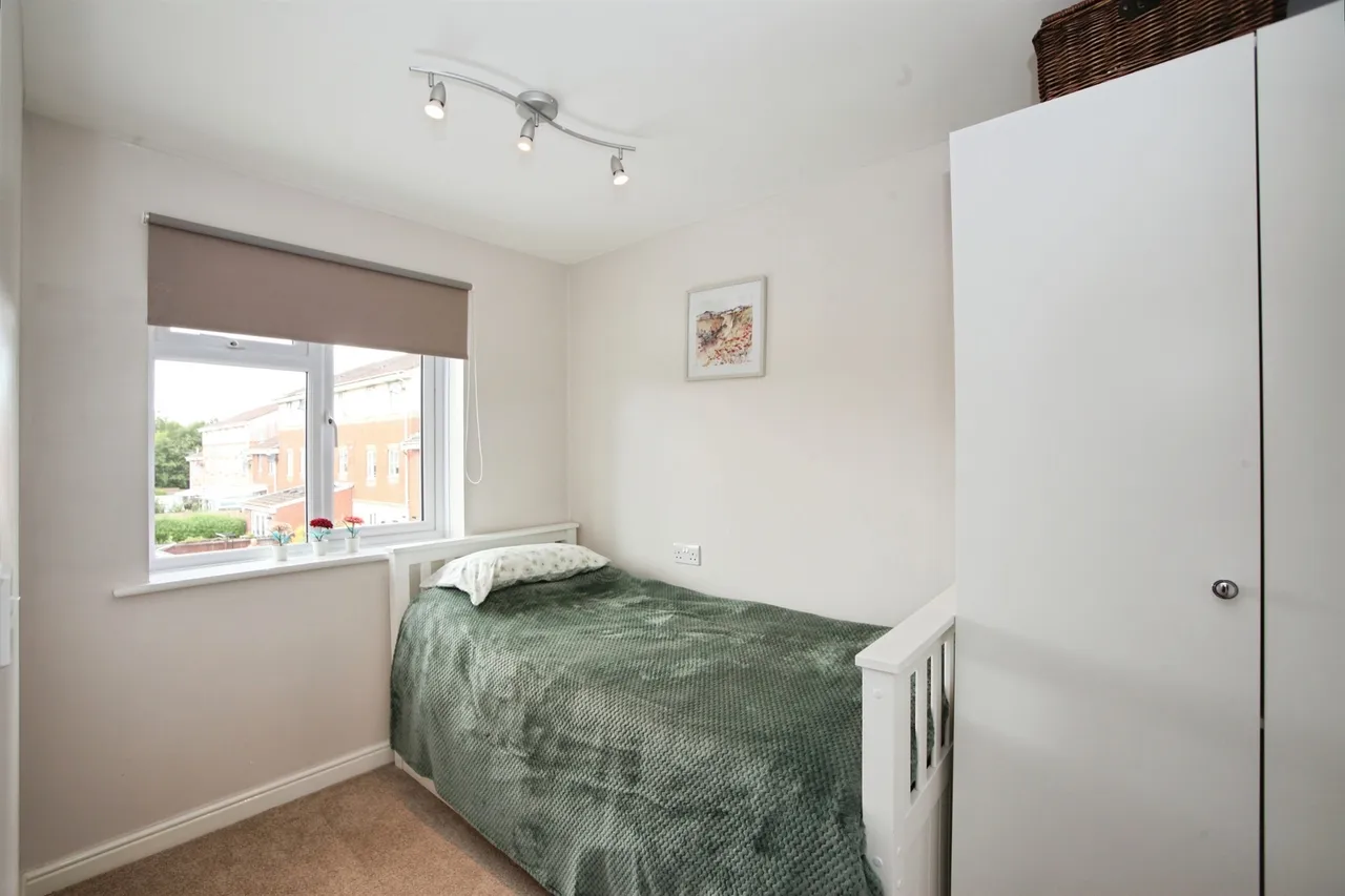 Poets Way, Pontyclun, CF72, photo 20