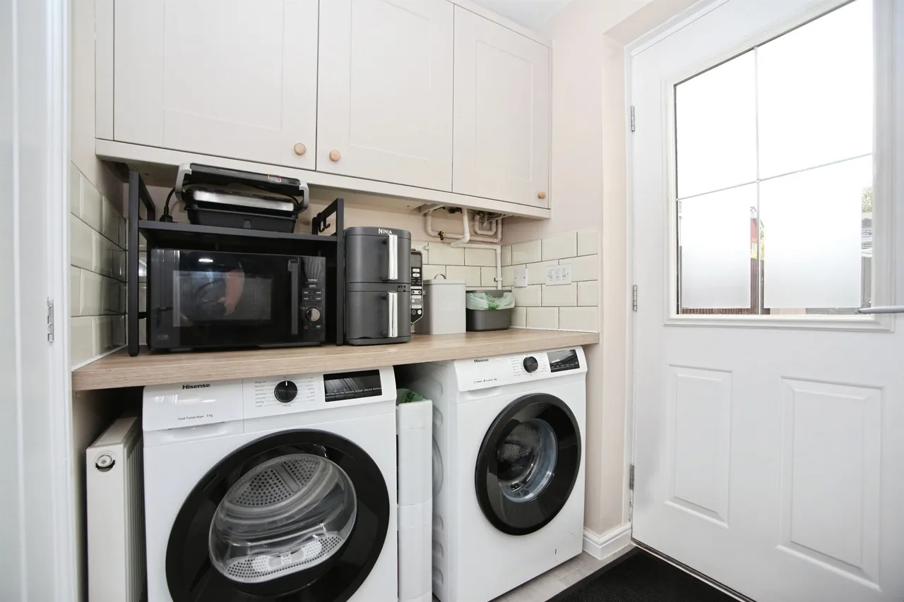 Poets Way, Pontyclun, CF72, photo 7