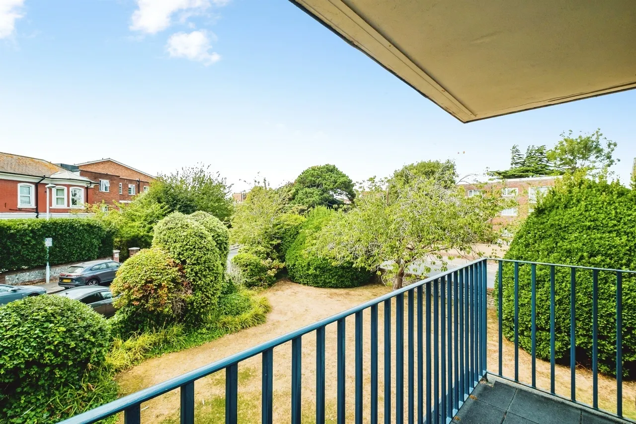 Wordsworth Road, Worthing, BN11, photo 2