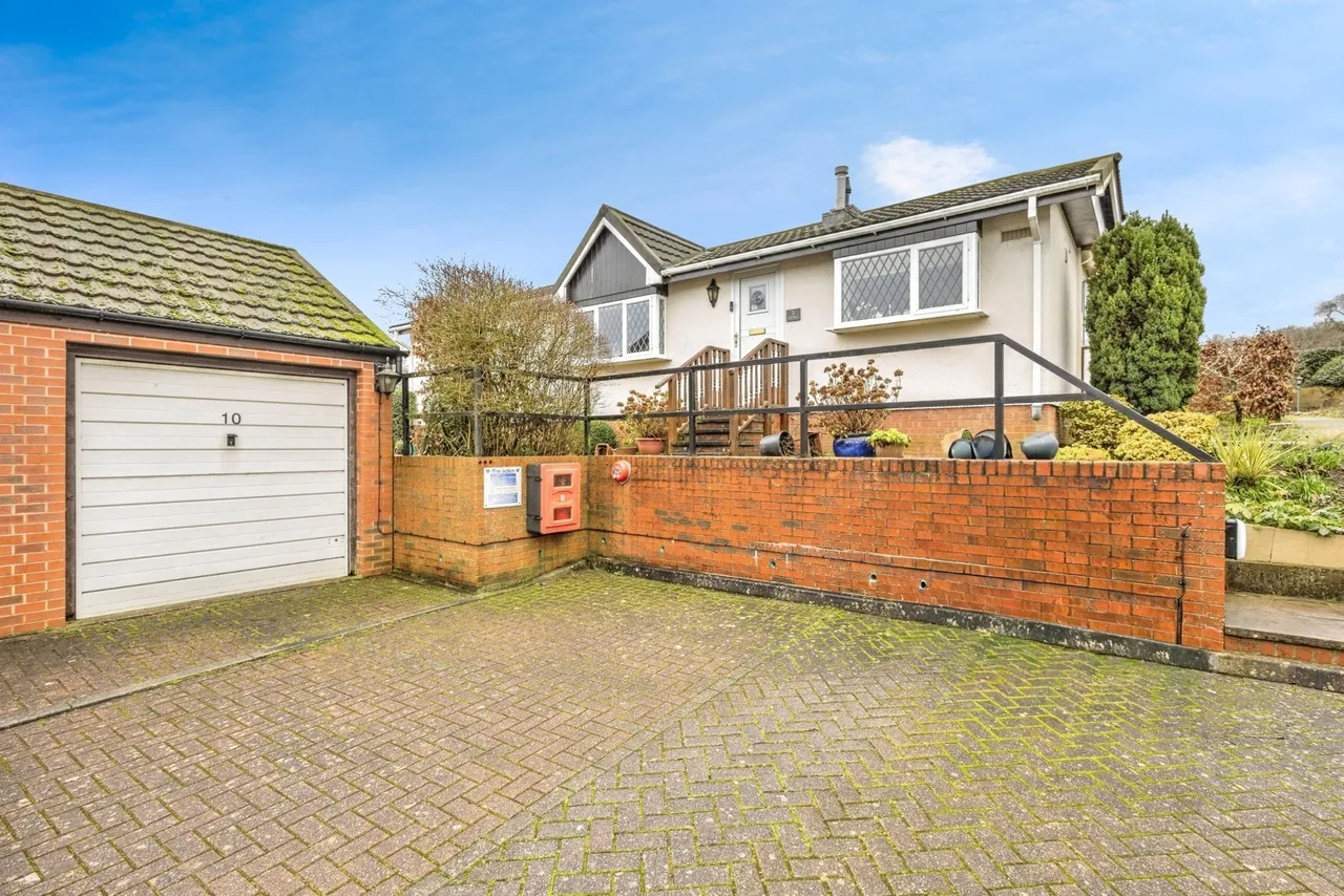 2 bed property for sale — Fairfield, Blisworth, Northampton, Northamptonshire, NN7