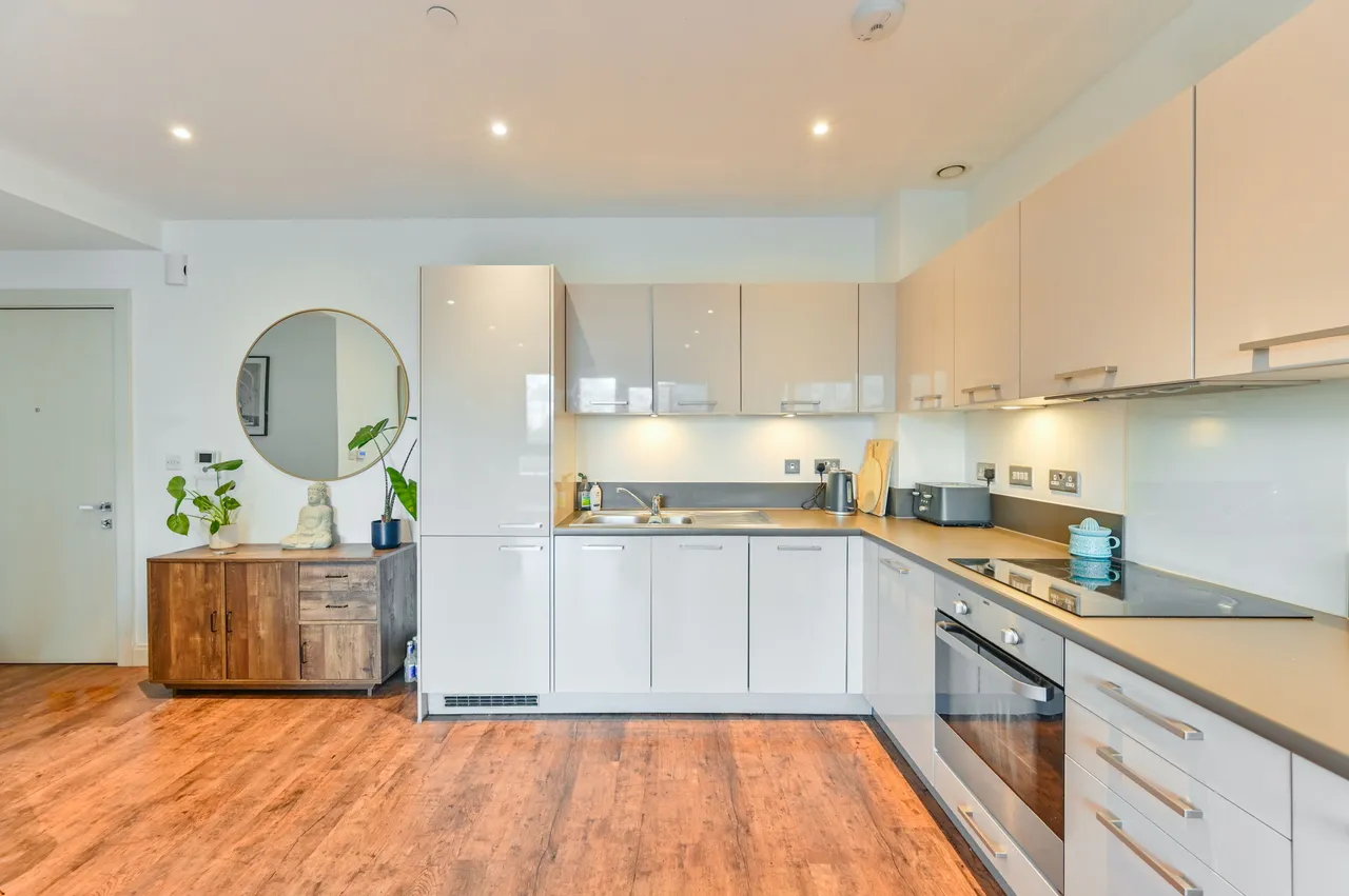 Apartment 62, Valetta House, 336 Queenstown Road, London, photo 4