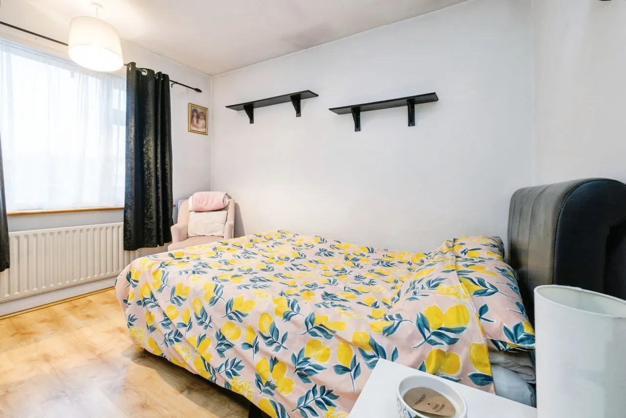 Westminster Gardens, Barking, IG11, photo 12