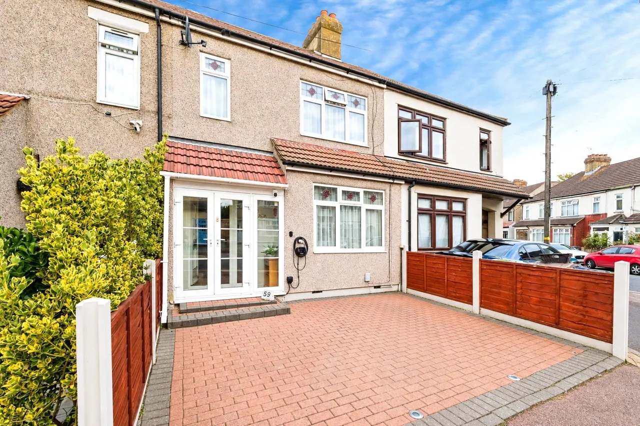 3 bed house for sale, Westminster Gardens, Barking, IG11