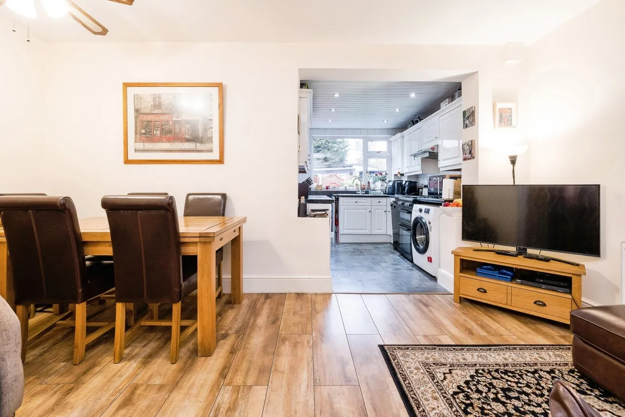 Westminster Gardens, Barking, IG11, photo 5
