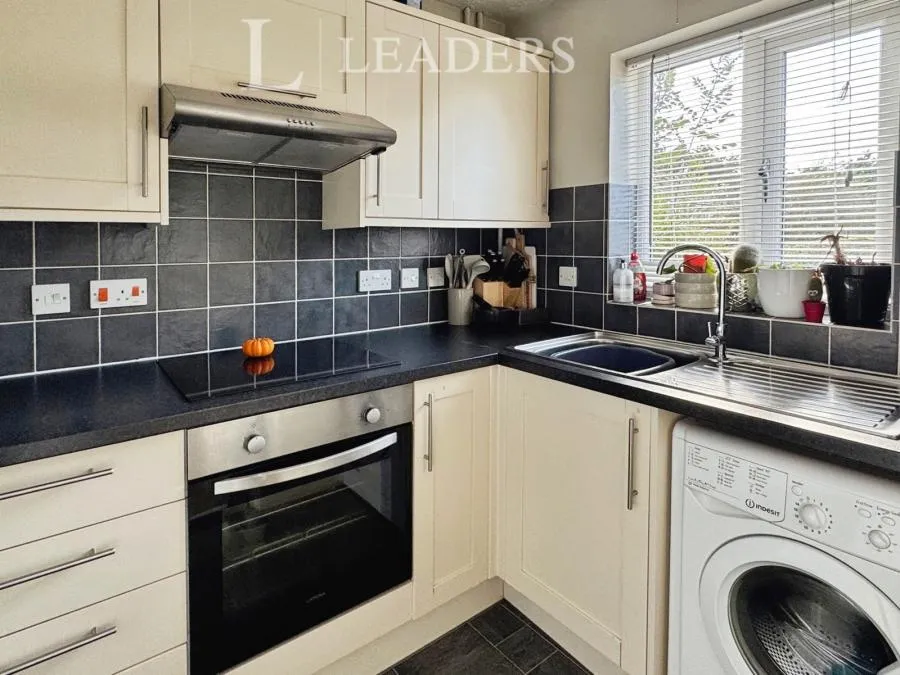 Redshank Road, Catherington, PO8, photo 3