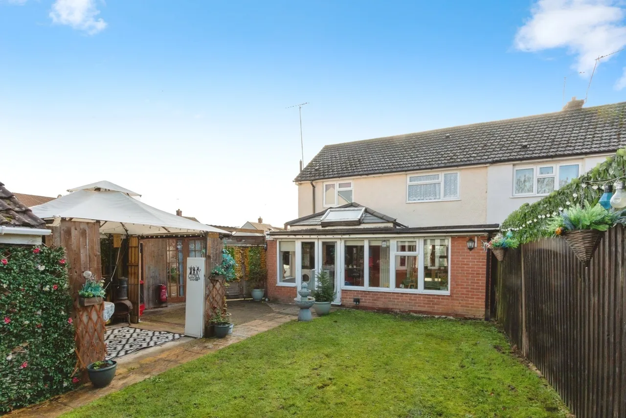 Perring Avenue, Farnborough, GU14, photo 6