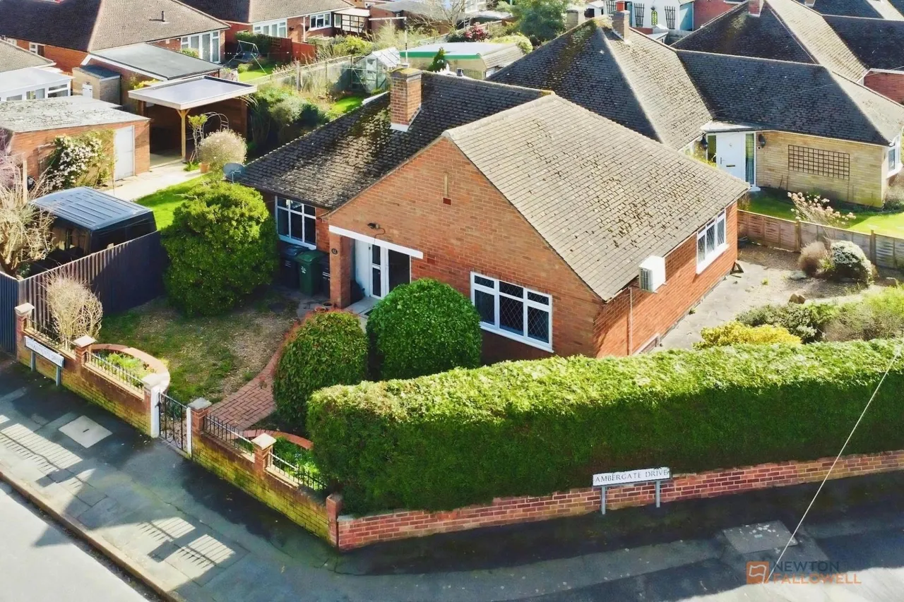 2 bed house for sale, Harrowgate Drive, Birstall, LE4