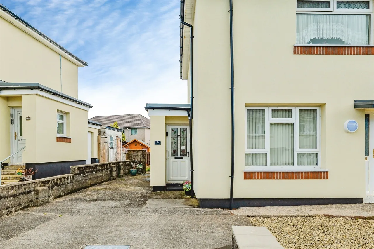 Hill View Bridgend, CF31, photo 21