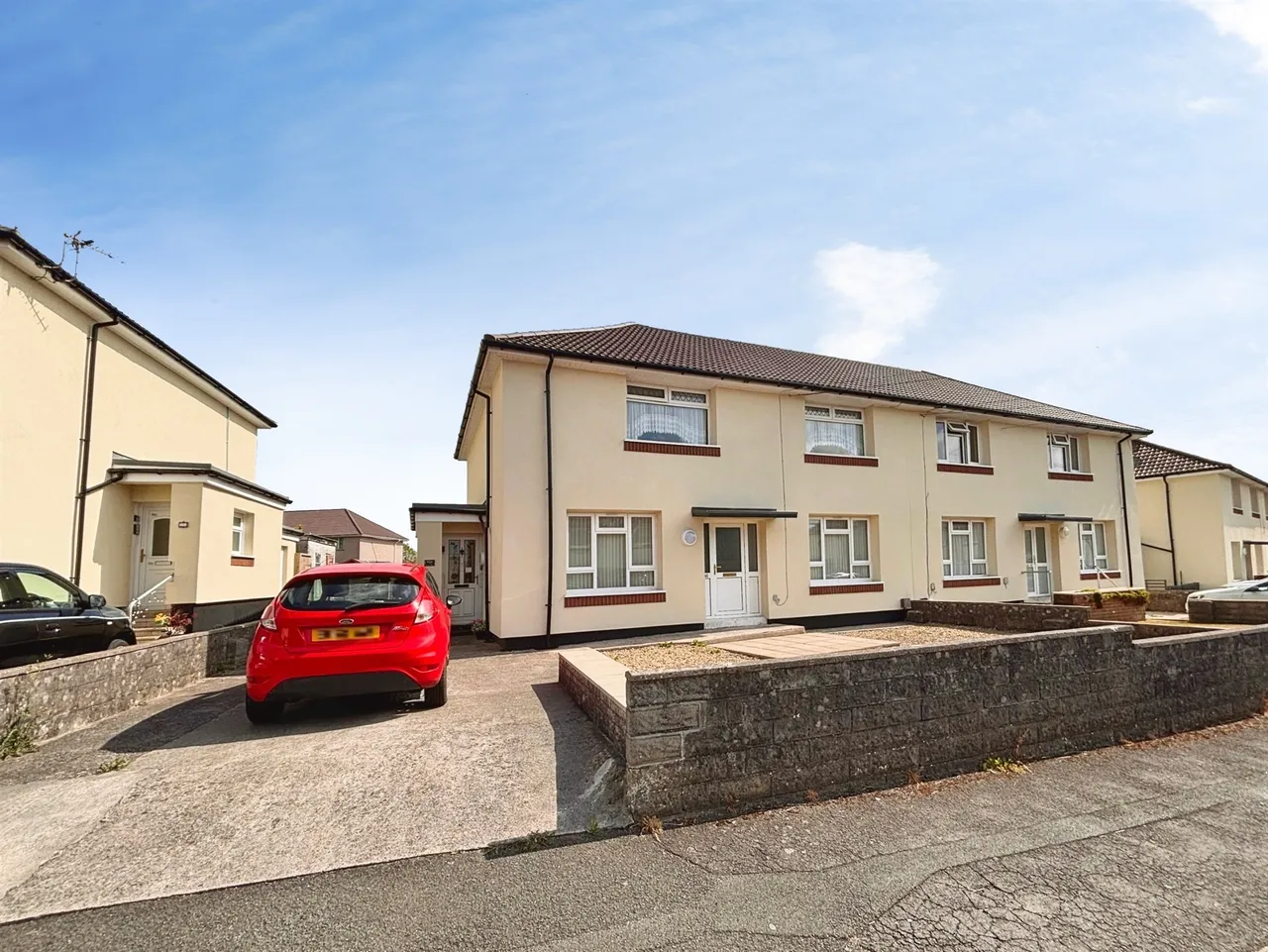 2 bed flat for sale, Hill View Bridgend, CF31