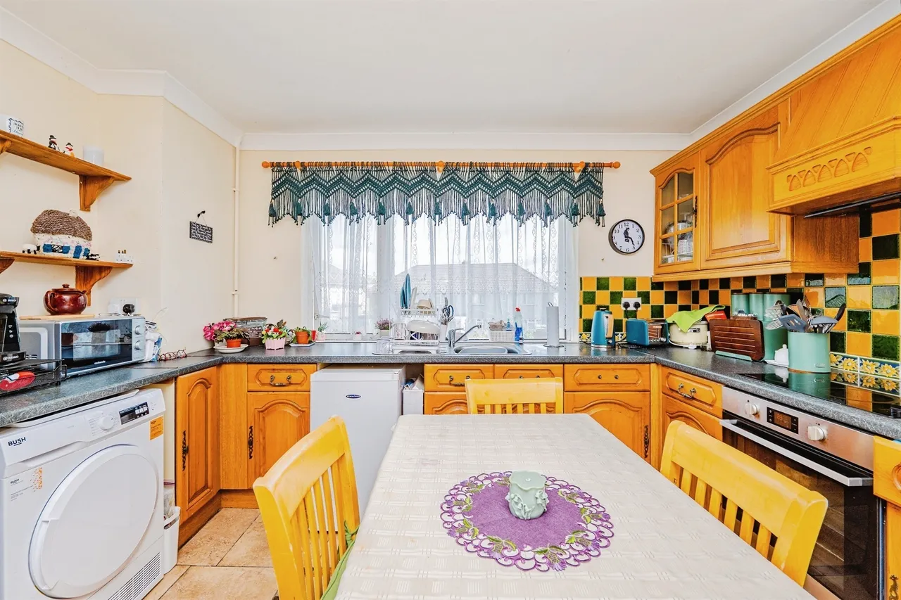 Hill View Bridgend, CF31, photo 6