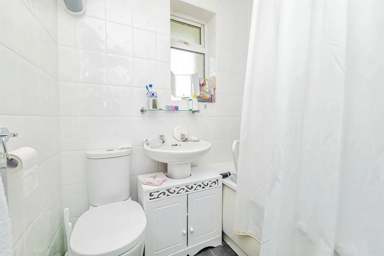 Hill View Bridgend, CF31, photo 16