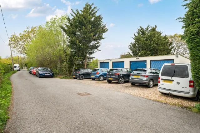 Fifield Cottage, Maidenhead, SL6, photo 3