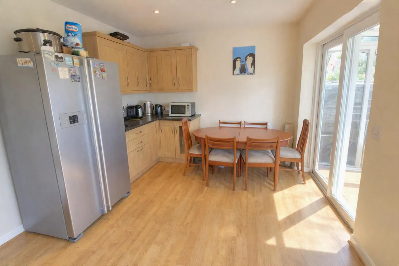 Naylor Close, Kidderminster, DY11, photo 4