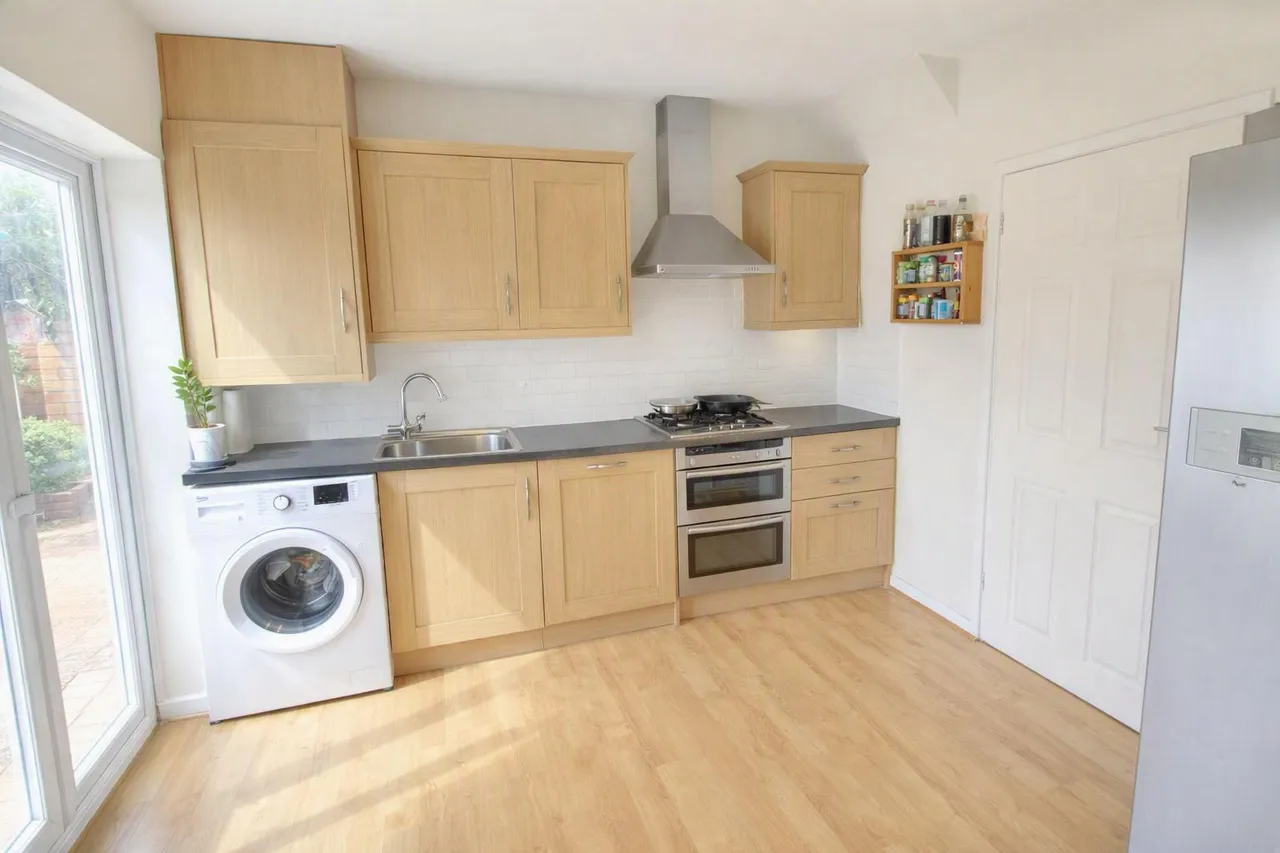 Naylor Close, Kidderminster, DY11, photo 5