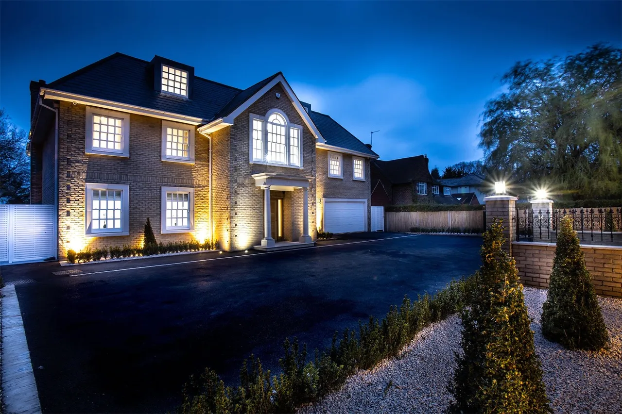 6 bed house for sale — Camlet Way, Hadley Wood, EN4 0LH