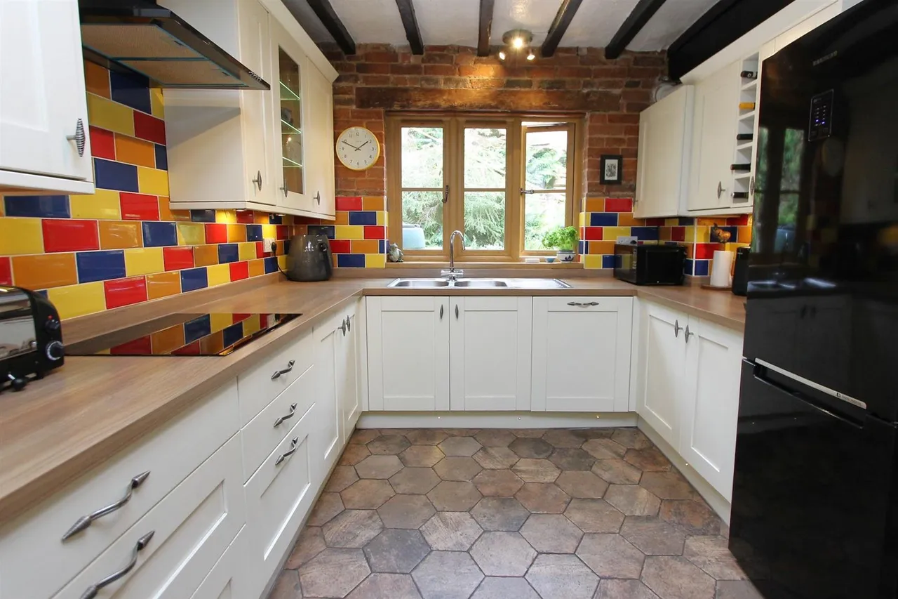 Queens Hill, Belbroughton, Stourbridge, photo 22