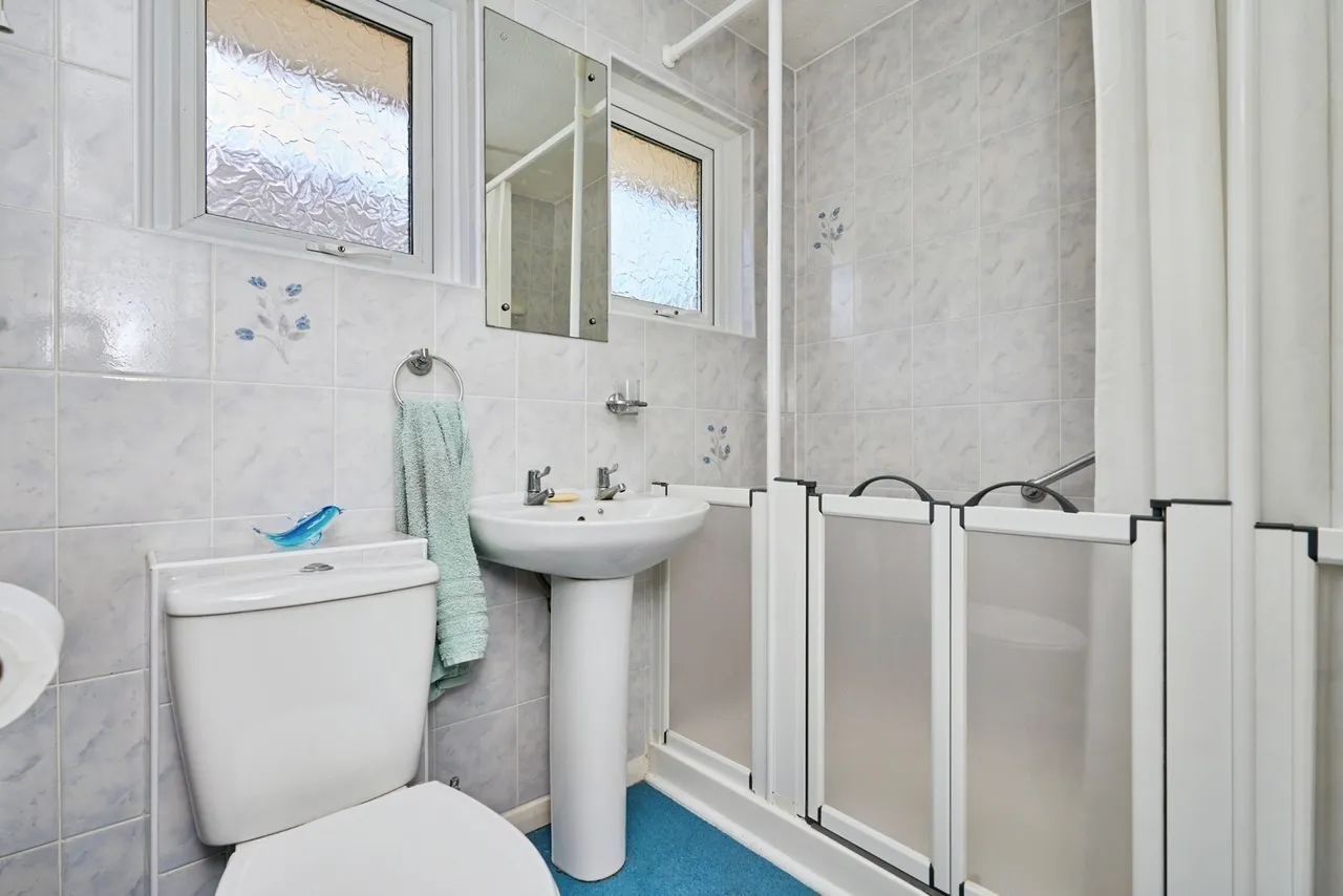 Perowne Way, Sandown, PO36, photo 29