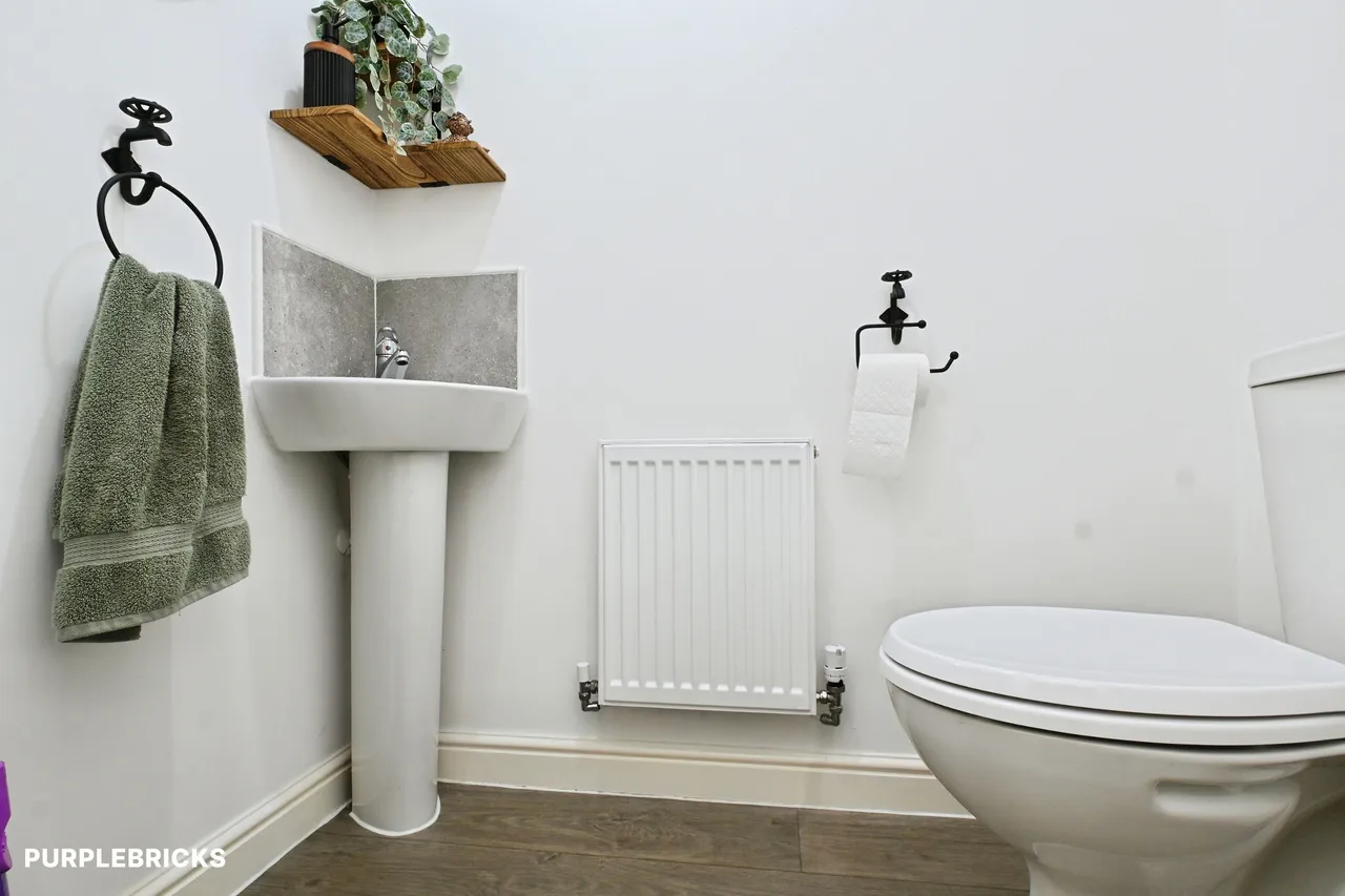 Darwin Avenue, Spalding, PE12, photo 8