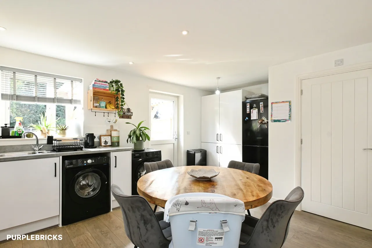 Darwin Avenue, Spalding, PE12, photo 7