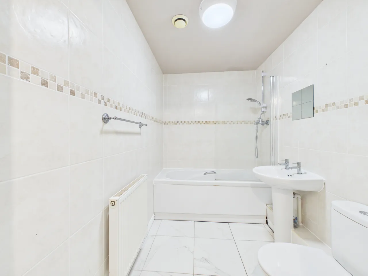 Shawbury Avenue Kingsway, Quedgeley, Gloucester, GL2 2BD, photo 7