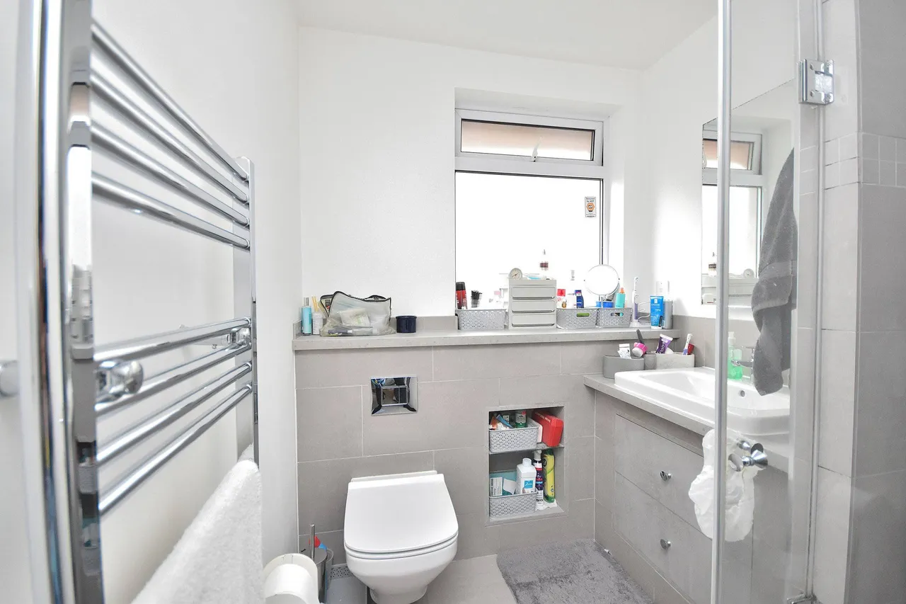Malcolm Drive, Northampton, NN5 5NN, photo 10