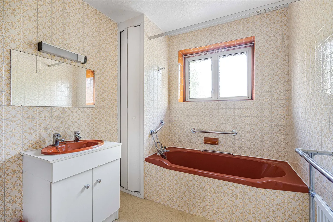 Whitton Dene, Hounslow, TW3, photo 5